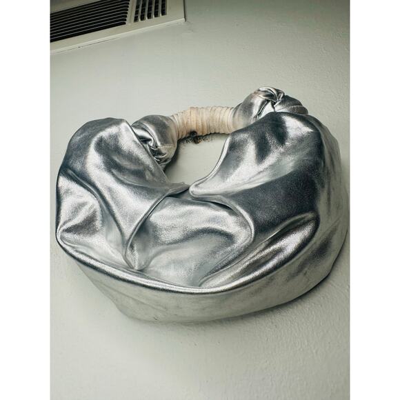 SIMON MILLER Silver Metallic Lopsy Knot Detailing Magnetic Shoulder Bag - Picture 7 of 8